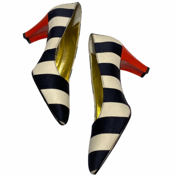 Like New with Tags Vintage 80’s Escada Heels - Picture 4 of 8